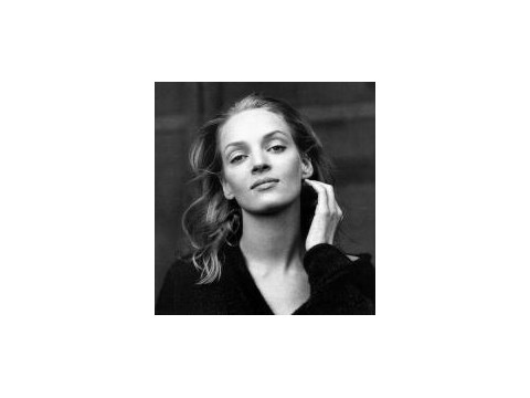 Uma Thurman không màng váy áo thời trang