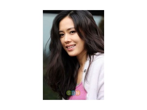 Son Ye Jin thời trang nhất showbiz Hàn 