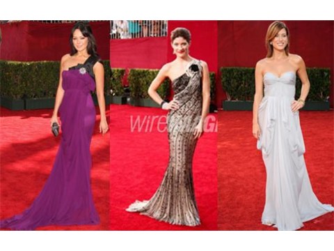 Sao nữ quyến rũ trên thảm đỏ Emmy 61  