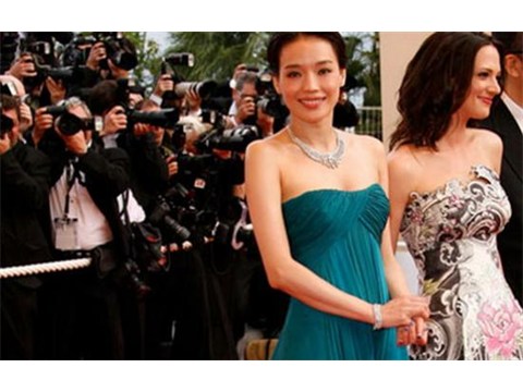 10 bộ váy lộng lẫy nhất của minh tinh gốc Hoa 2009 