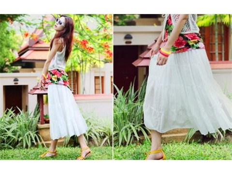 Cô nàng thời trang trong nắng hè rực rỡ 