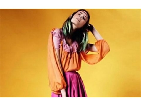 Rực rỡ sắc xuân hè 2011 cùng Topshop 